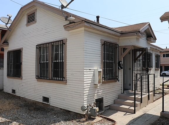 4th image of 7110 Malabar St #7110A