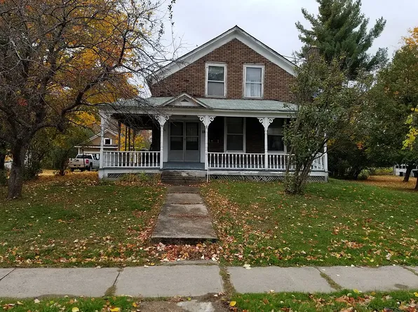 86 Elm St, Potsdam, NY 13676