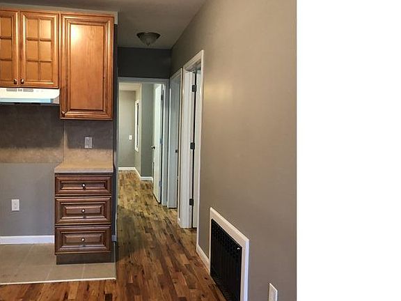 4th image of 153 Brighton Ave #1
