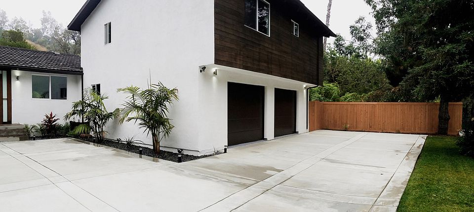 1st image of 2750 N Beverly Glen Blvd