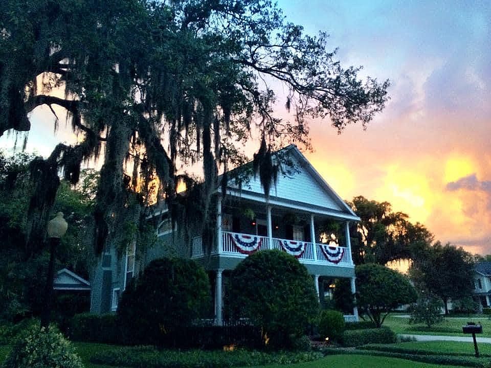 1st image of 660 Lake Harbor Cir