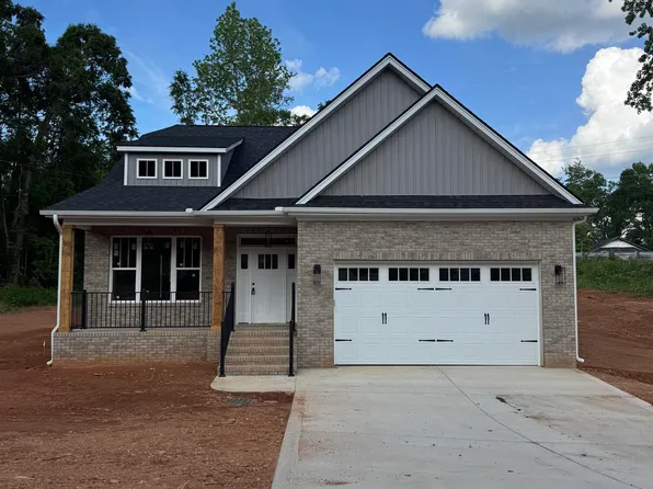 3 Eastwood Ct, Taylors, SC 29687