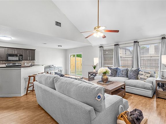 5th image of 7609 Timber Crest Dr