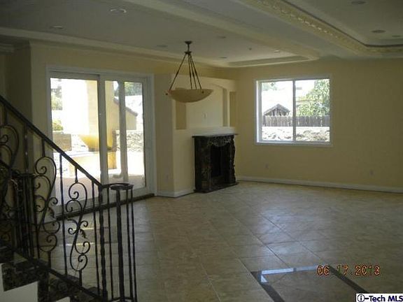 2nd image of 727 E Cypress Ave Unit 105