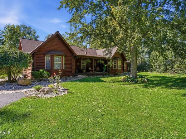 6325 Devils Hole Rd, Pemberville, OH 43450