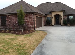 365 Port Royal Way, Houma, LA 70360