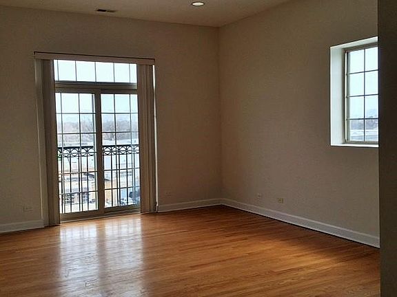 5th image of 5420 N Kedzie Ave APT 2B