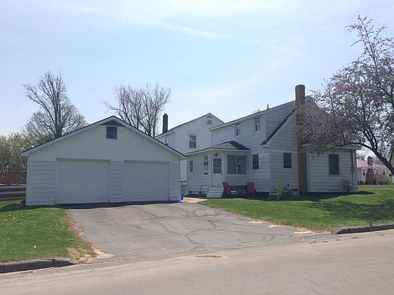 2nd image of 15 Grant St