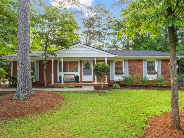 2703 Carolyn Dr SE, Smyrna, GA 30080