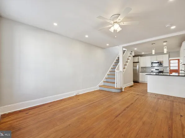 135 East St, Philadelphia, PA 19127