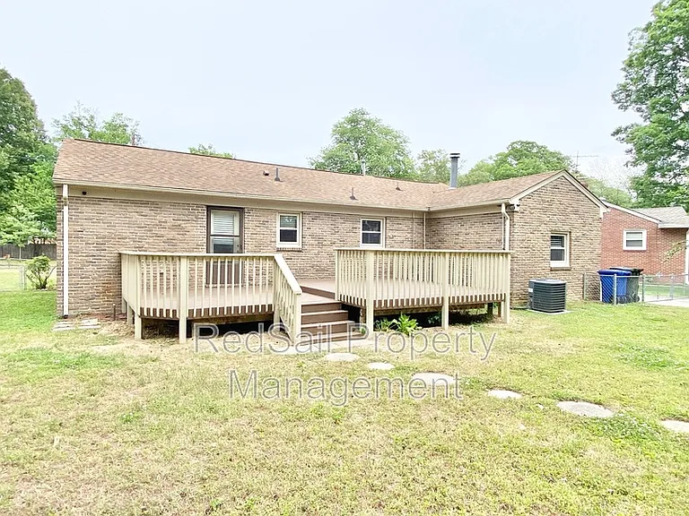 119 Cindy Cir — Photo 21