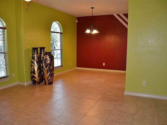 3rd image of 10706 International Blvd Unit 125