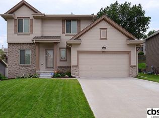 4403 Edgerton Dr, Bellevue, NE 68123