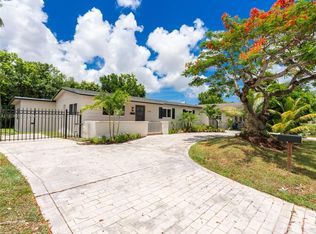 11621 SW 184th St, Miami, FL 33157