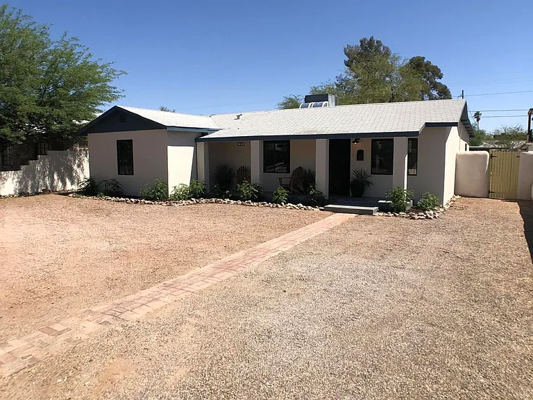 1440 E Edison St — Photo 3