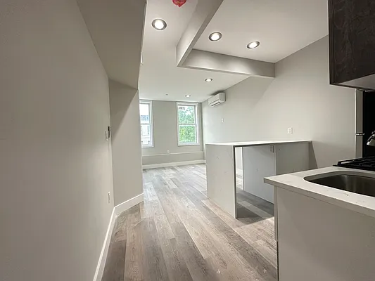 Rented by Dream Space Realty | media 9