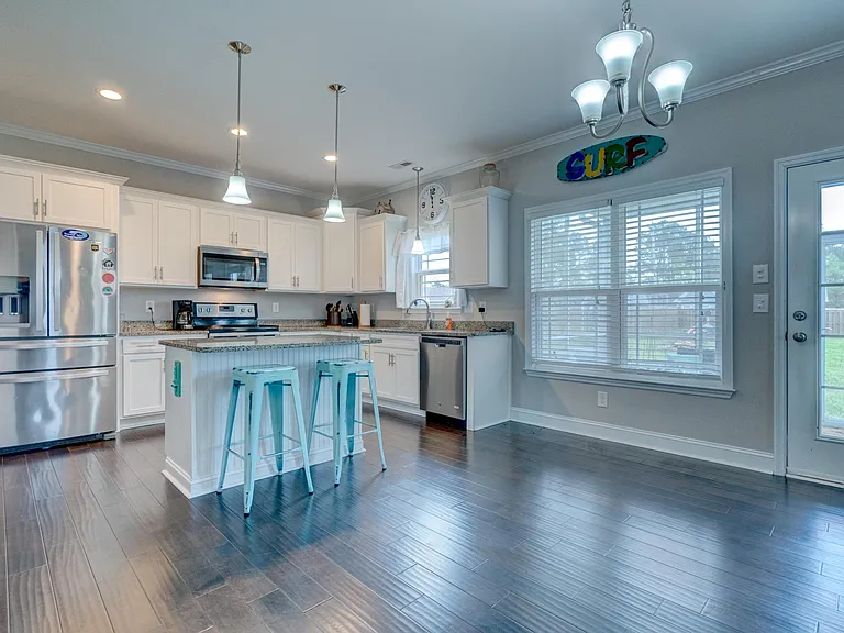 95 Ransom Dr — Photo 11