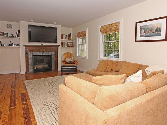 4th image of 322 Nelson Ave