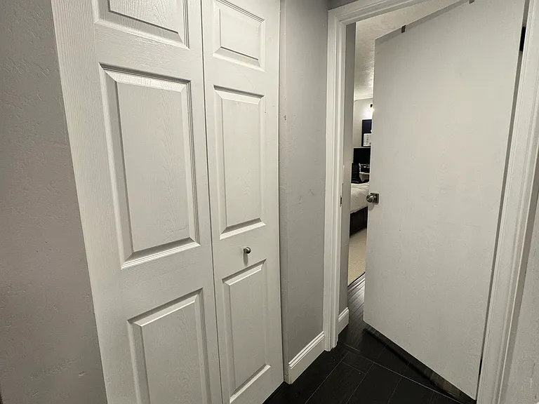 245 N Vine St #407 — Photo 27