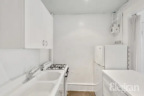 Rented by (Legacy) Elegran | media 17