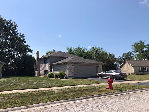 3rd image of 22517 Crescent Way