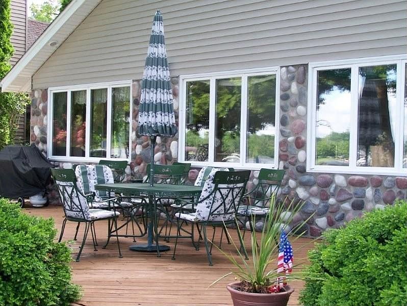 Deck - Lake Side