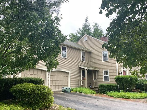 3rd image of 54 Cindyann Dr