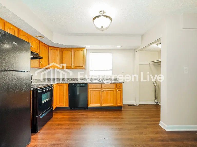 1618 Dundee Ct — Photo 6
