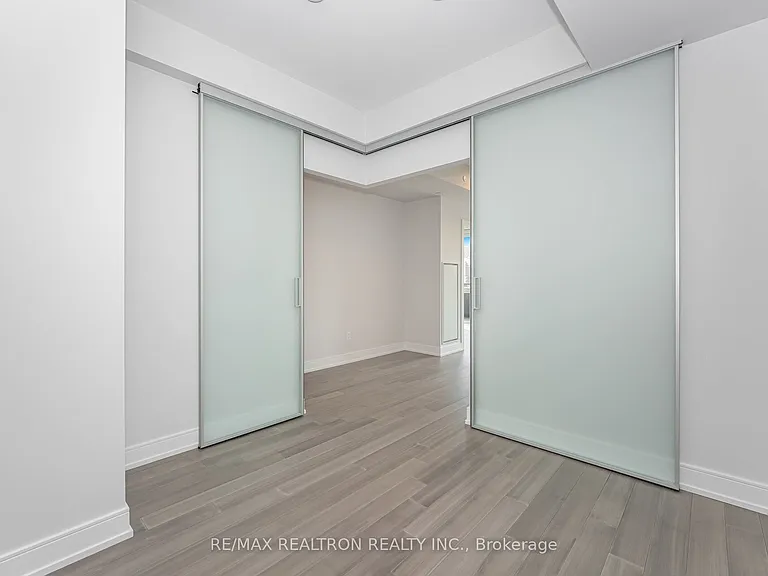 664 Spadina Ave #509 — Photo 11