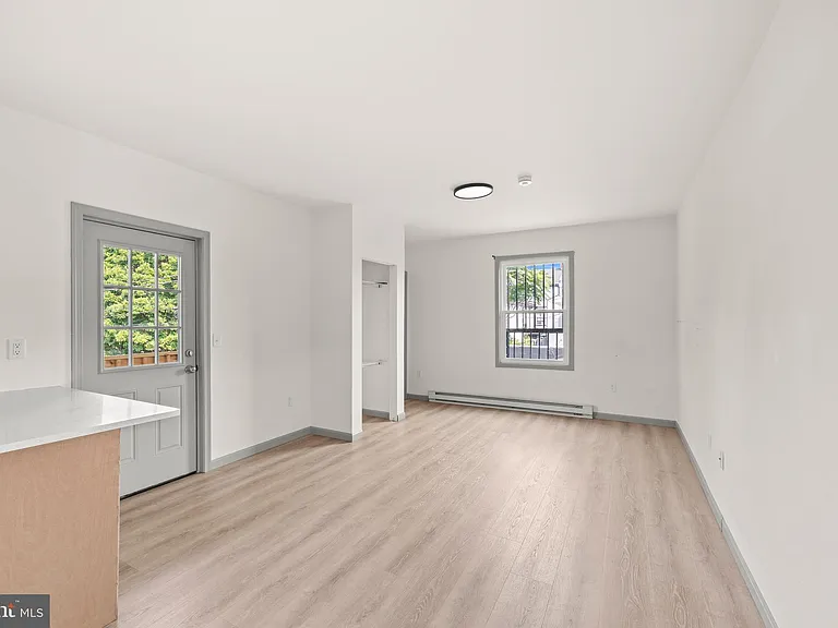 531 Walton St #3 — Photo 10