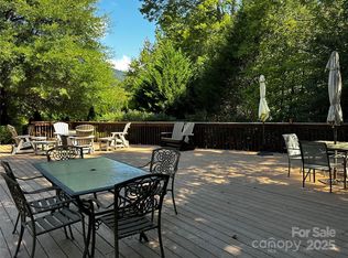 133 Cornell Cir, Lake Lure, NC 28746