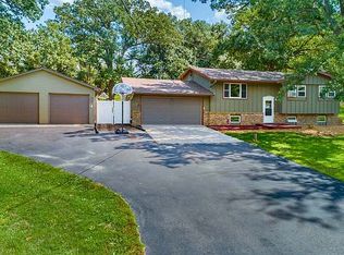 11430 N Tabler Rd, Minooka, IL 60447