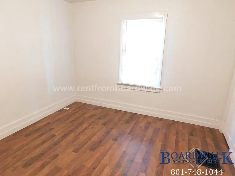 2992 S 8850 W — Photo 11