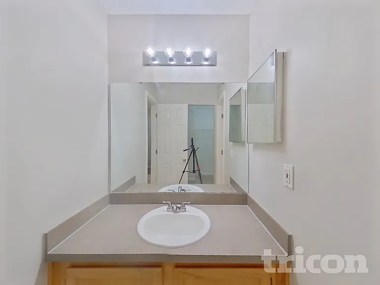 3099 Wavering Ln — Photo 7