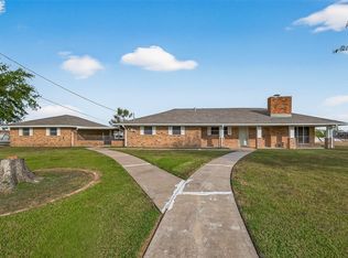 10645 Oak Brook Dr, Houston, TX 77013