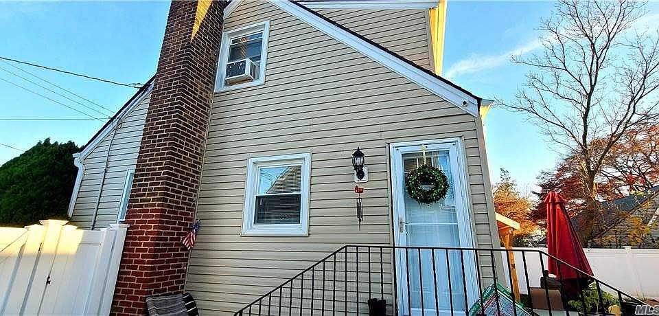 2nd image of 378 Chester St