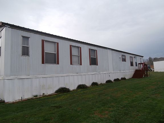 2nd image of 172 New Smythe Dr