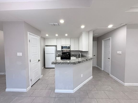 5th image of 3506 Jose C Santos Dr