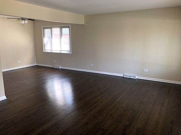 4th image of 9837 S Tulley Ave