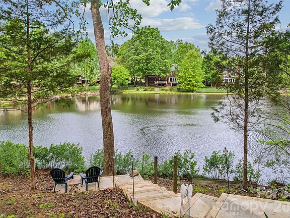 3rd image of 111 Misty Pond Ct