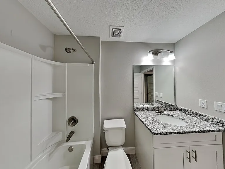 7867 N Manville Rd — Photo 7