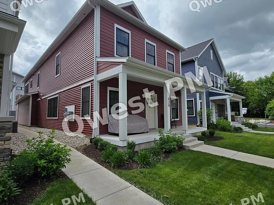629 Fairview Ave #1