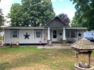 385 Fitchville Rd, Bozrah, CT 06334