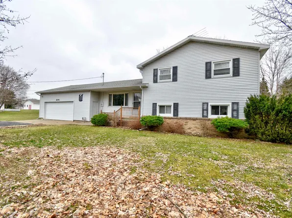 8791 Phelps Dr, Vestaburg, MI 48891