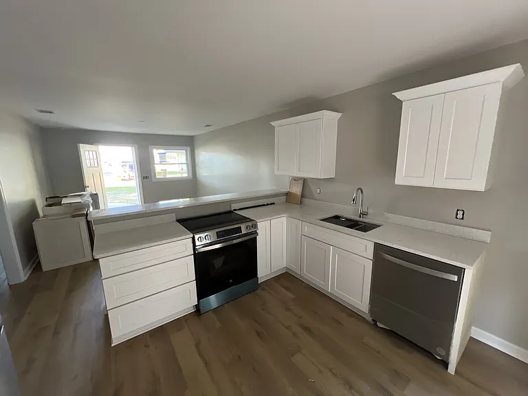 5 E Fairmont Ave #A — Photo 2