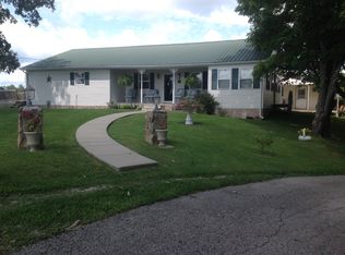 100 Gray Rdg, Morehead, KY 40351