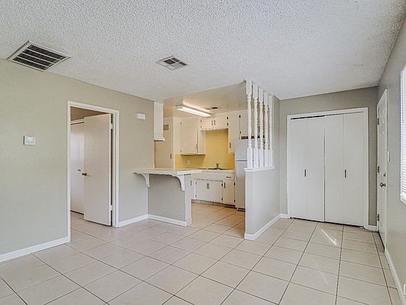5th image of 3840 White Ln