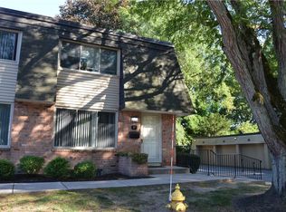 37 Penn Ln, Rochester, NY 14625