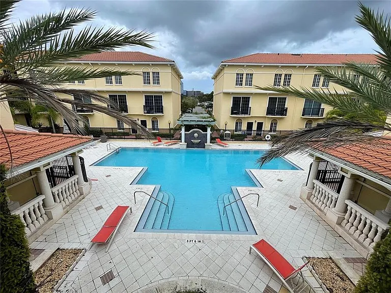 5213 Beach Breeze Ct — Photo 24