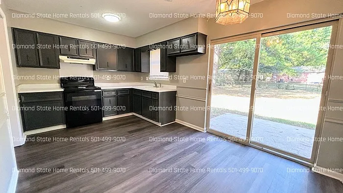505 Lehman Dr — Photo 5